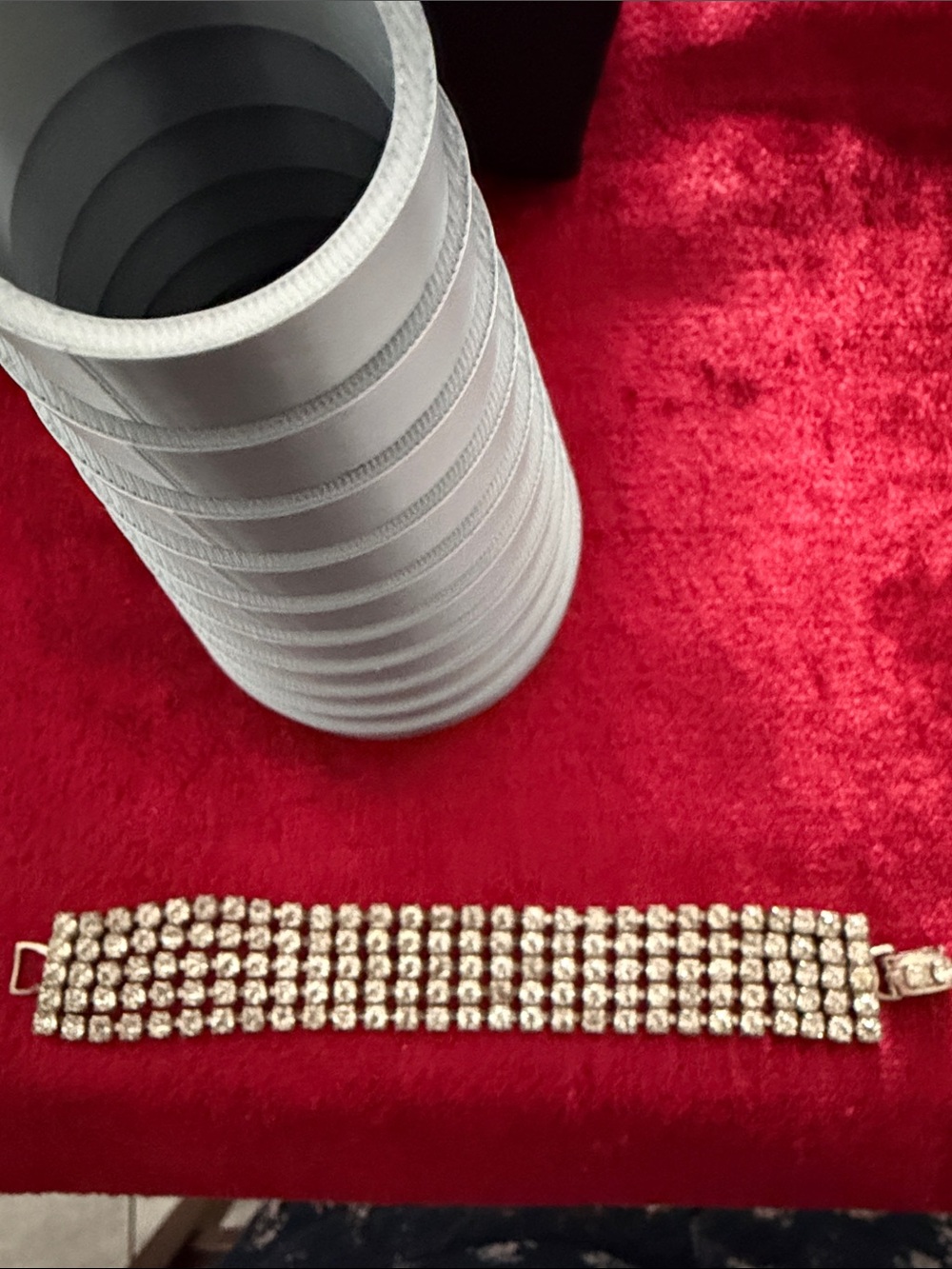 Vintage excellent condition Rhinestone Multi-Row Bracelet beautiful clasp 6”